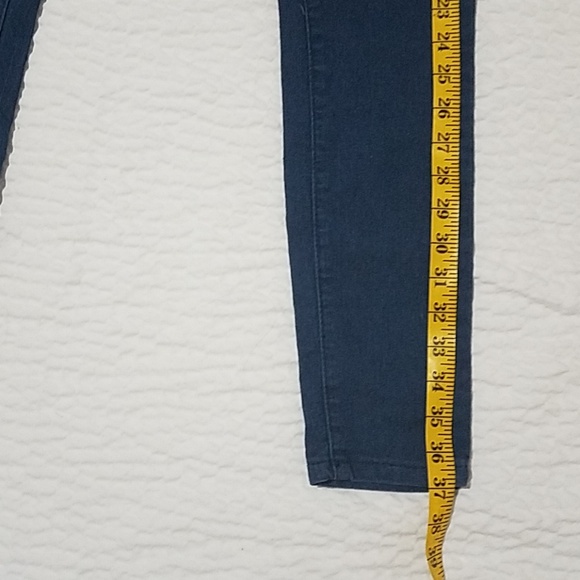 Jeans - Picture 3 of 4